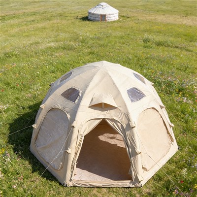 Puflanadigan ochiq gumbaz
